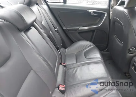 2013 Volvo S60 T5 из США, поврежденный, VIN YV1612FH8D2227201